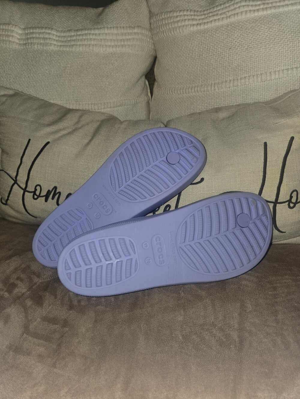 CROCS Lavender Platform Flip Sandals - Picture 3 of 3